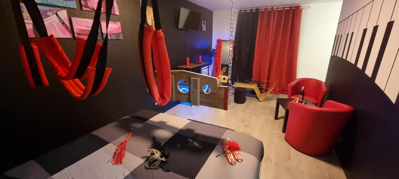 Le Coin Des Desirs Bdsm Apartment Strasbourg Exterior photo